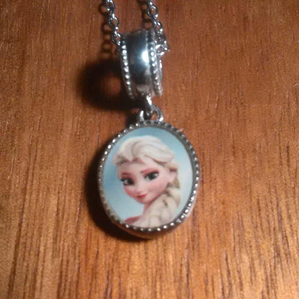 Disney Frozen Princess Anna and Elsa Stainless Steel Pendant Necklace + Keychain